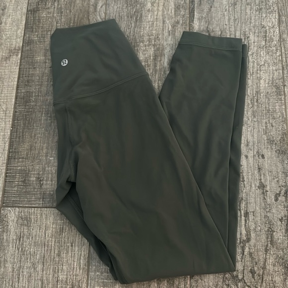 Lululemon similar to Dark forest color 25 inch Align leggings size 4 - Picture 2 of 5